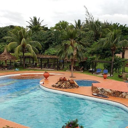 Afrikiko River Front Resort Akosombo Exteriör bild
