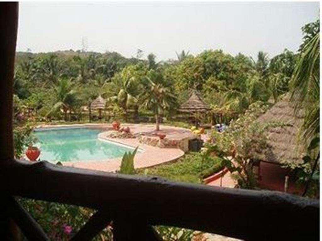 Afrikiko River Front Resort Akosombo Exteriör bild