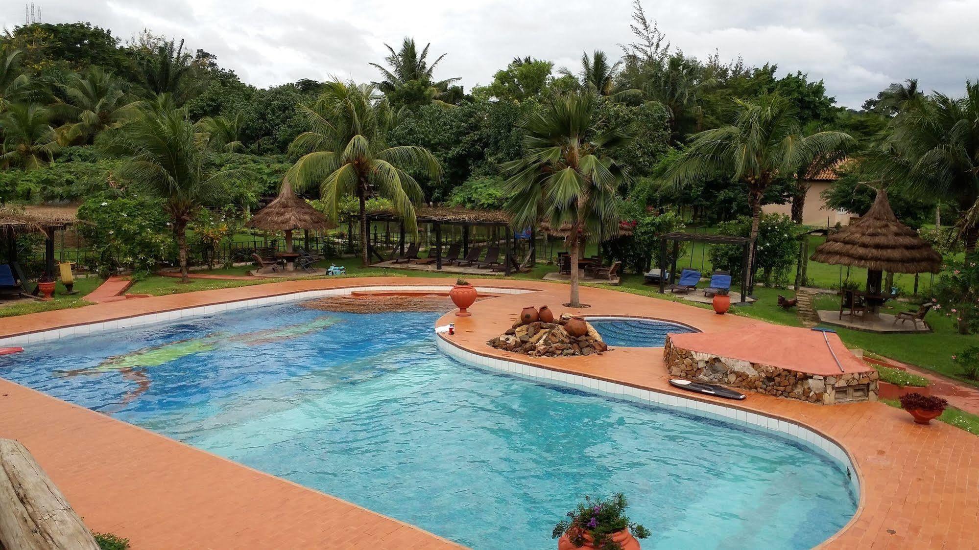 Afrikiko River Front Resort Akosombo Exteriör bild