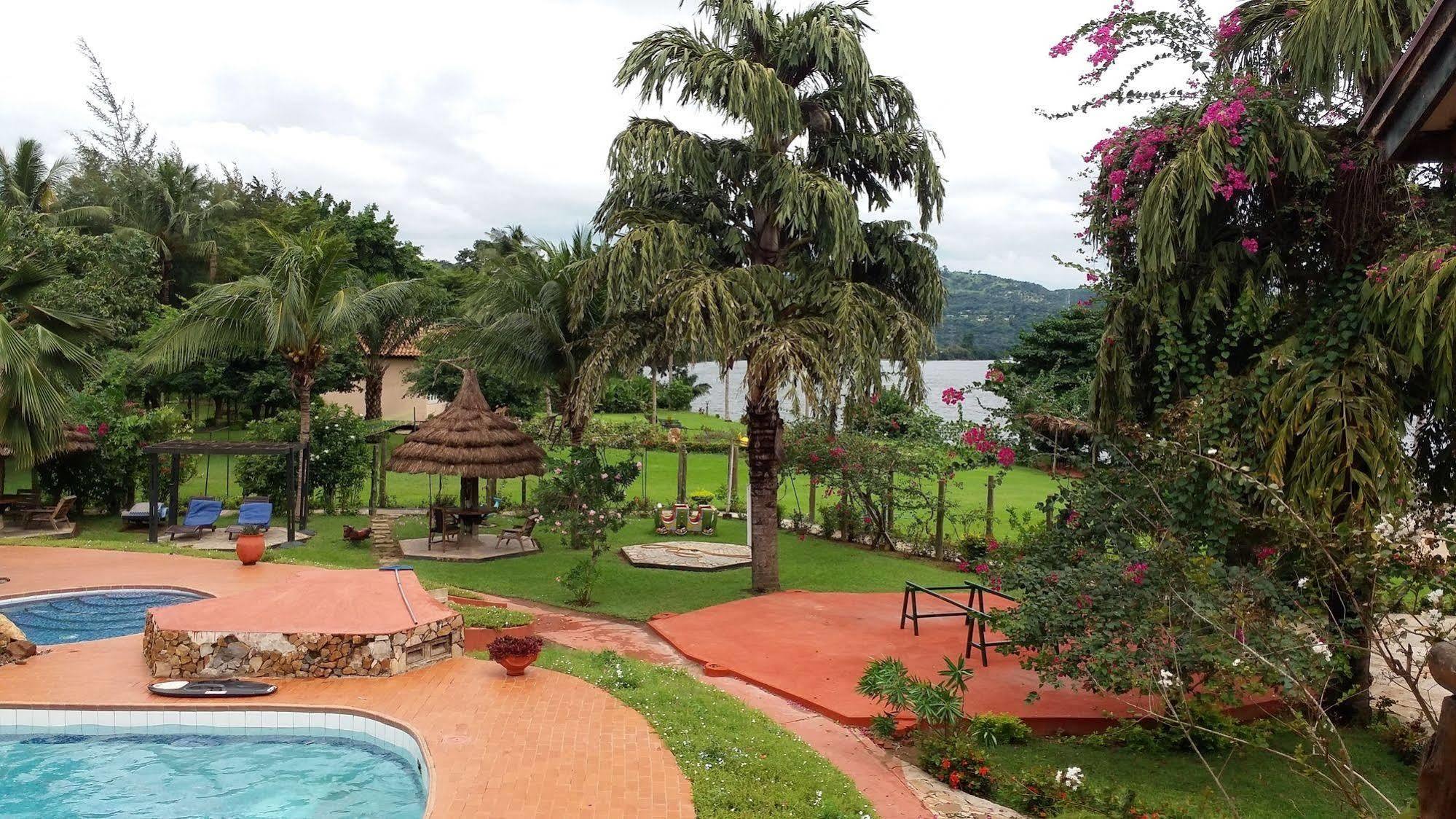 Afrikiko River Front Resort Akosombo Exteriör bild