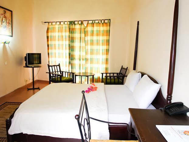 Afrikiko River Front Resort Akosombo Exteriör bild